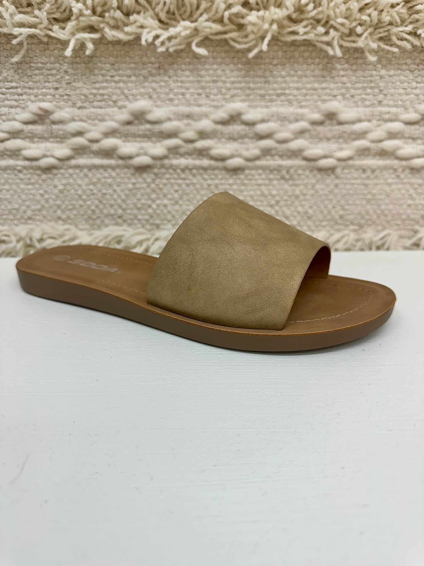 Efron Brown Sandal
