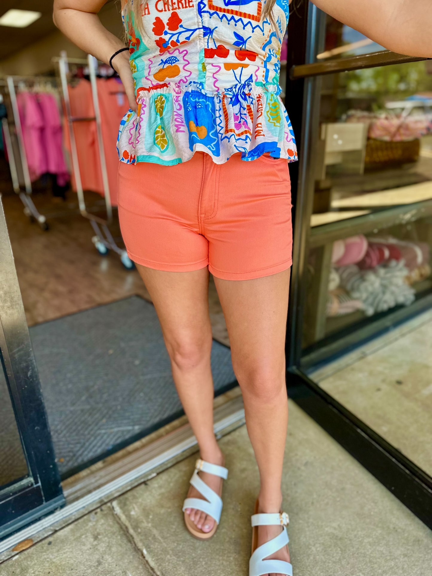Aria Colored Shorts- Coral