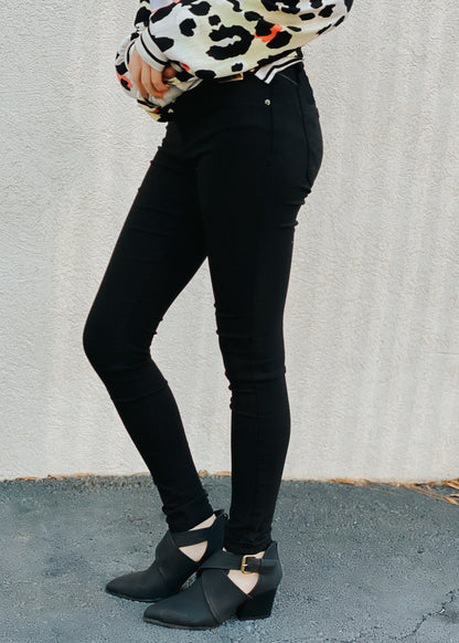 RESTOCK:: Skylar Skinnies - Black