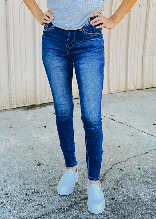 Amber Mid Rise Skinnies