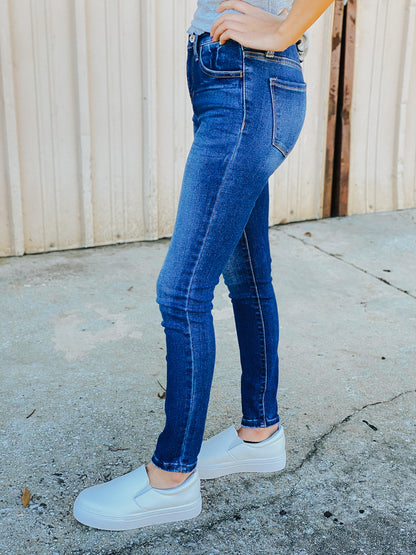 Amber Mid Rise Skinnies