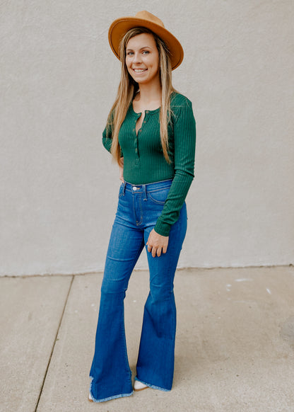 JudyBlue: Bristol High Rise Super Flares - Medium Wash