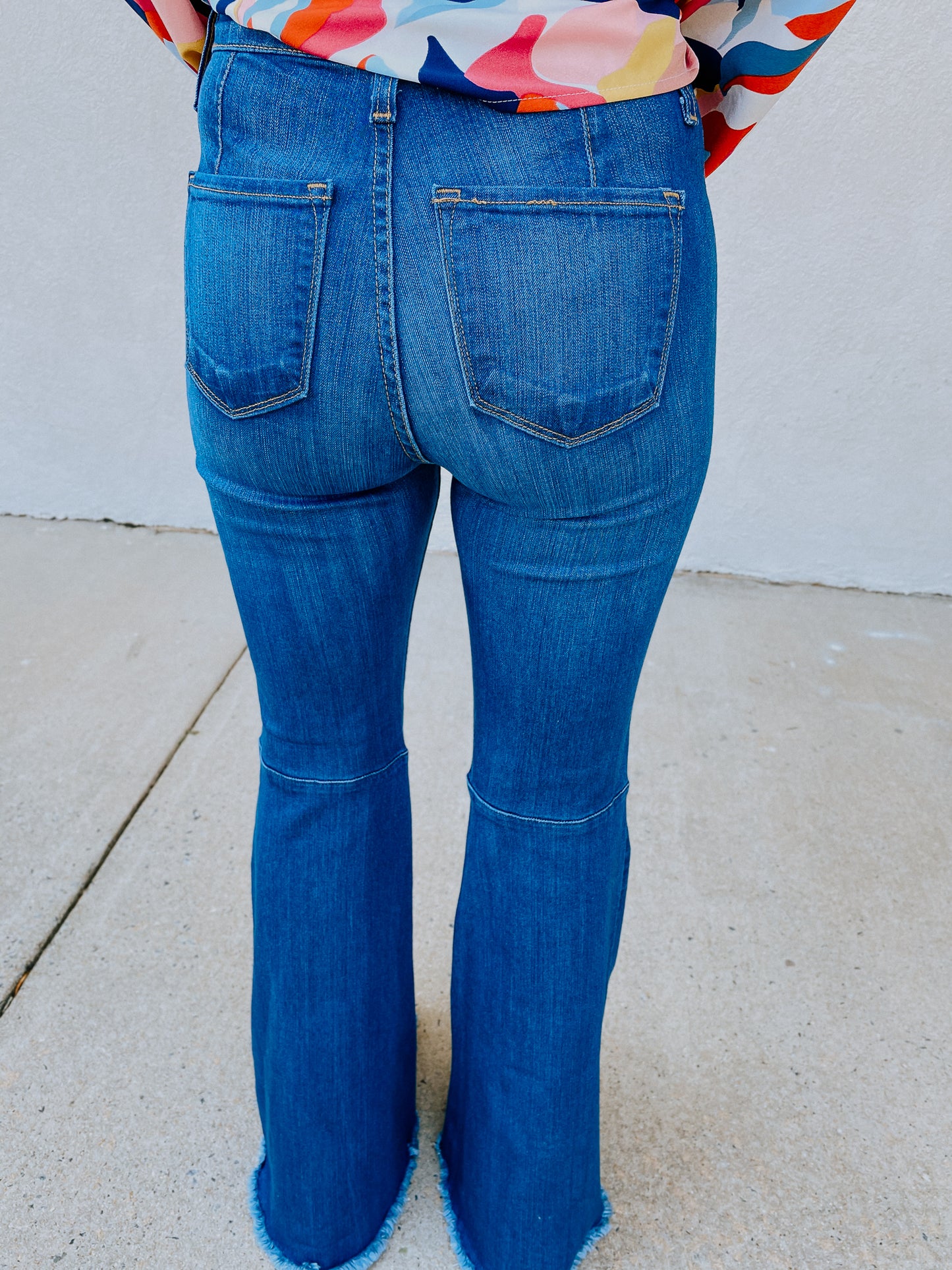 JudyBlue: Bristol High Rise Super Flares - Medium Wash